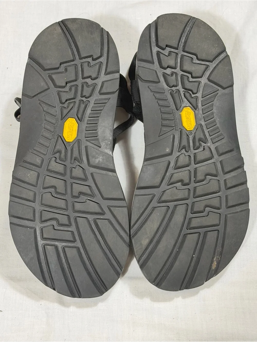 Chaco Z/2 Unaweep Vibram Sandals Men's 12M Black Hiking Water Sport